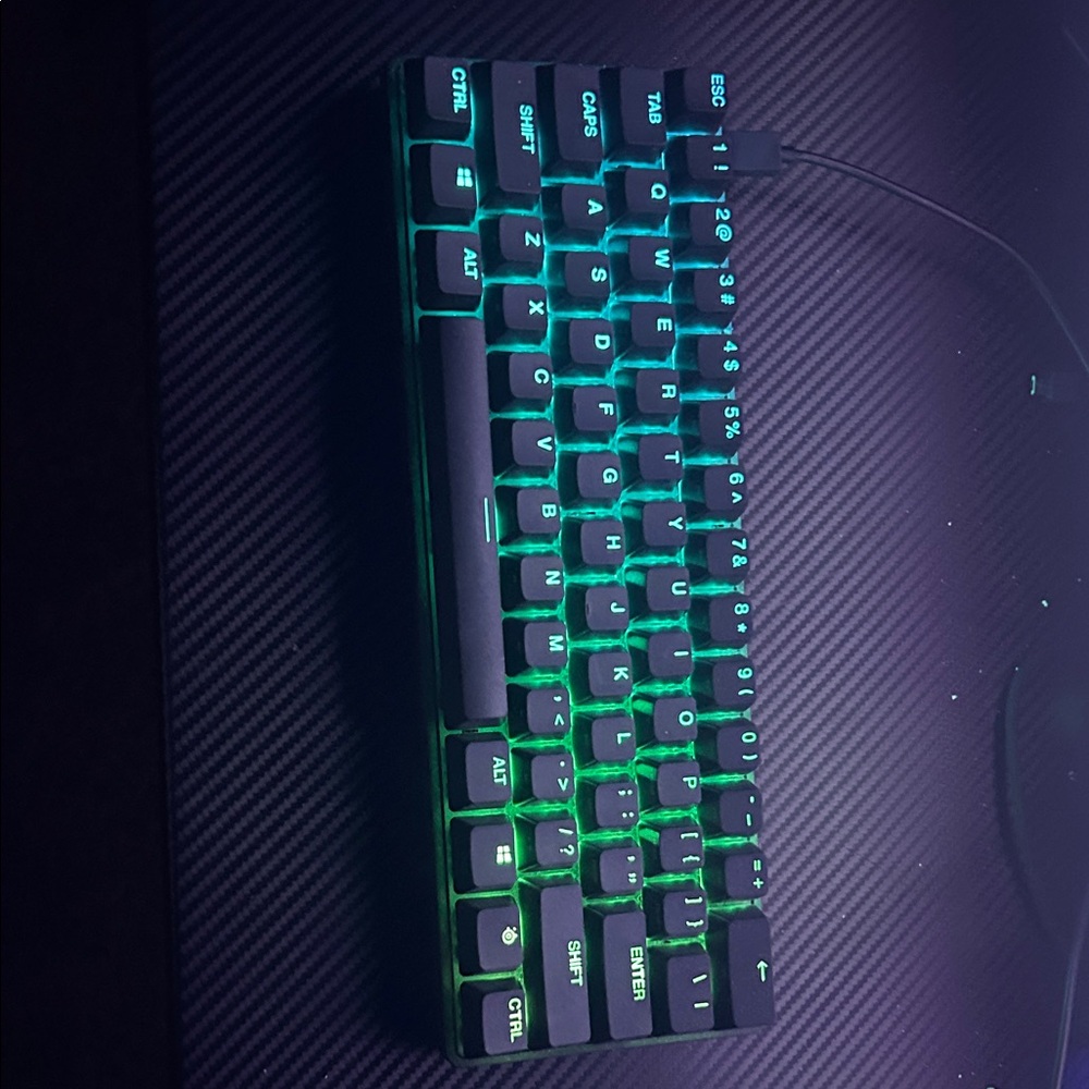 Apex Pro Mini Gen 3 - Picture 2 of 2